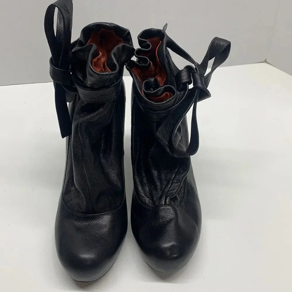 Marc Jacobs Black Leather High Heeled Ankle Boots Lace Up Bow Ankle Strap 38.5 - Picture 3 of 10